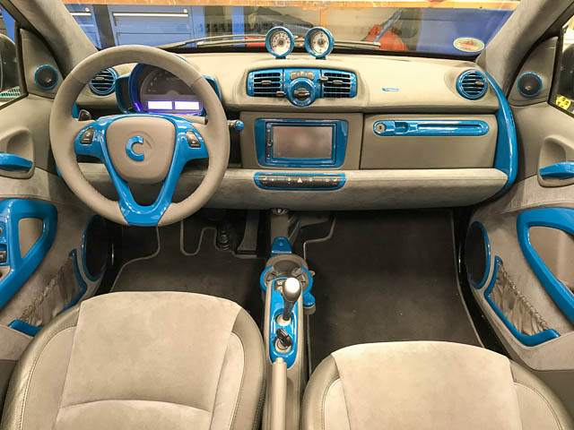Was macht eigentlich ein Auto HiFi Mechatroniker?